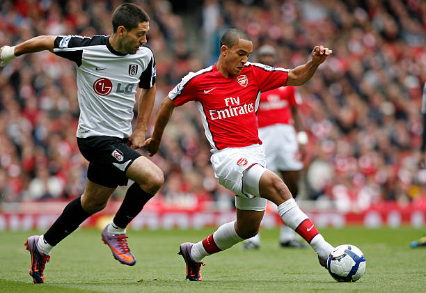 的首周球衣 的首周球衣