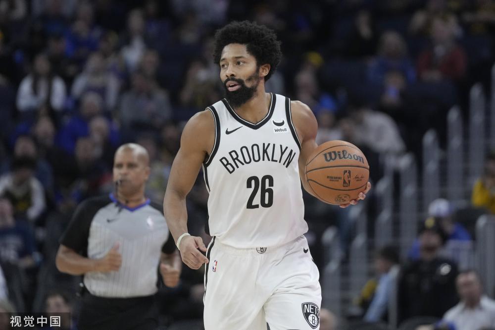 够在中场展 够在中场展